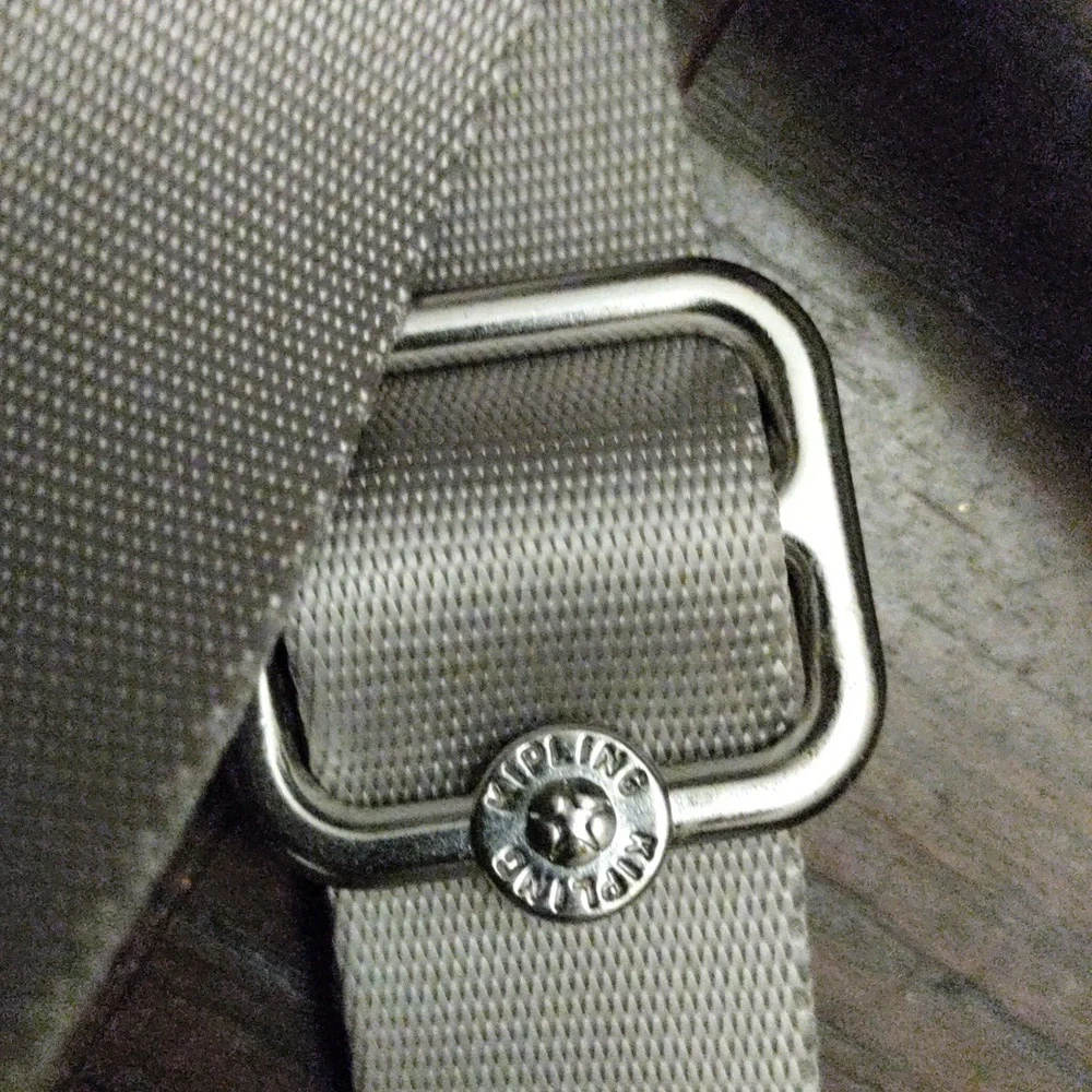 Kipling's "Jesper" Crossbody - Picture 5 of 10